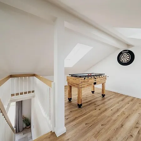 Exklusives Grosses - Modern, Geraeumig, Nah Am Feriehus Dagebüll