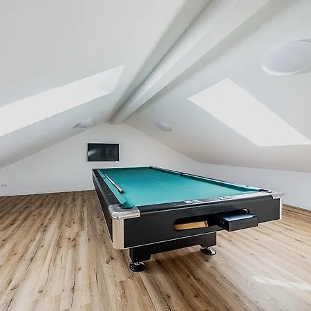 Exklusives Grosses - Modern, Geraeumig, Nah Am Feriehus *